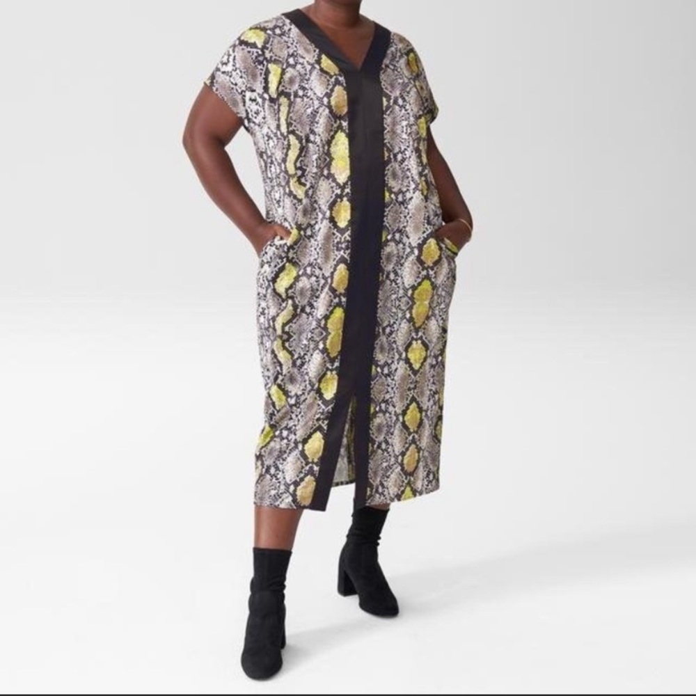 Universal Standard Snake print satin caftan 2-4 6 3xs